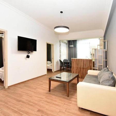 Rent Inn Yerevan On Chaykovski Street Esterno foto