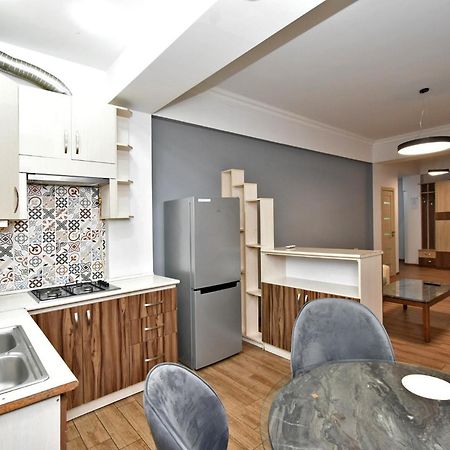 Rent Inn Yerevan On Chaykovski Street Esterno foto