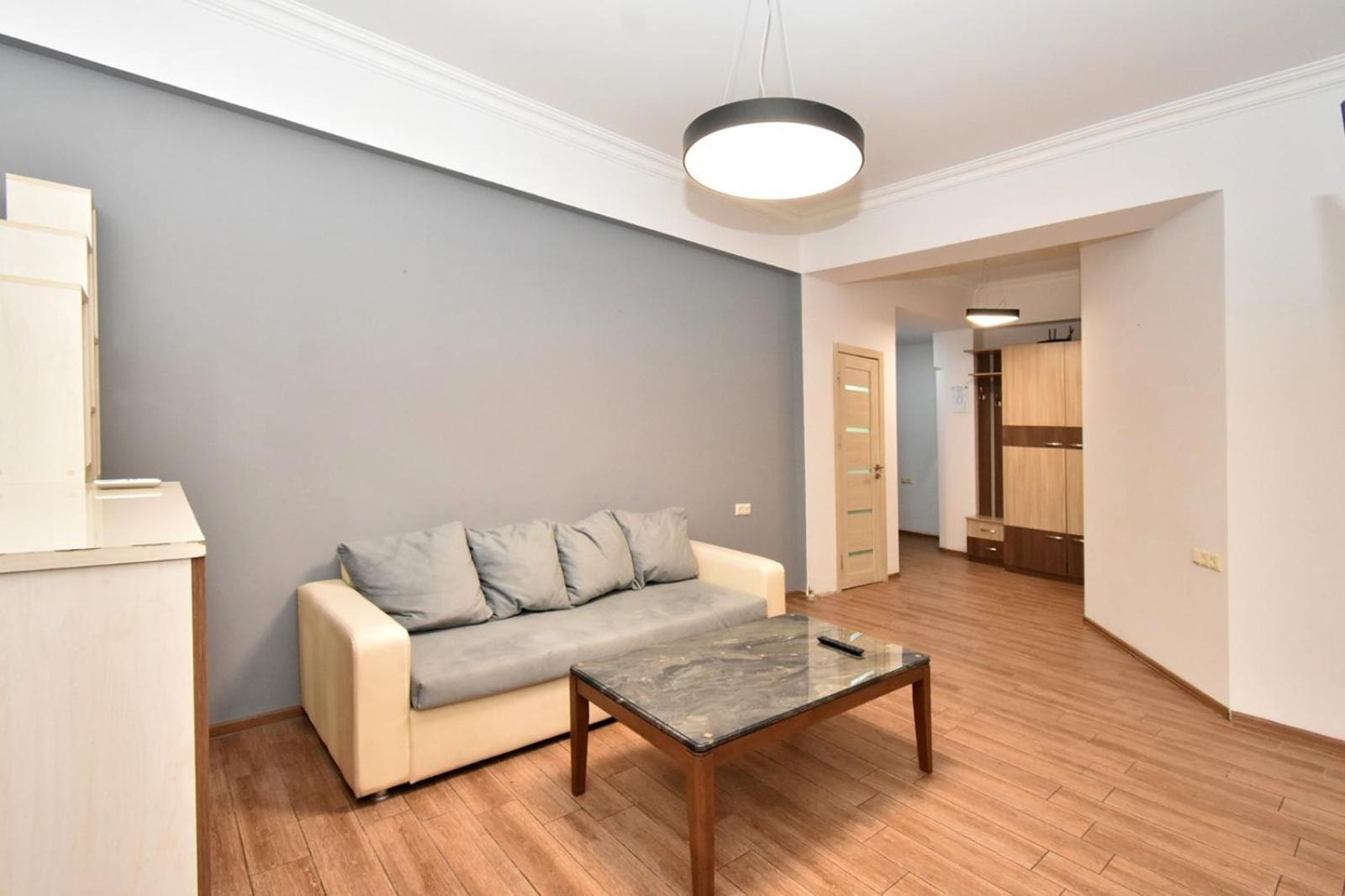 Rent Inn Yerevan On Chaykovski Street Esterno foto